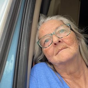 Meet your Posher, Angie